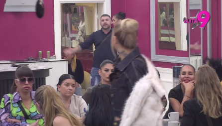 "UMRO JE KAO PACOV U ALKOHOLU" Monstruozne tvrdnje u Eliti, učesnici zgroženi: "Oca ste ubile tvoja sestra i ti"