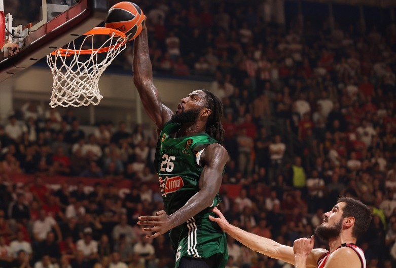 LESOR PONOVO U BEOGRADU Miljenik "grobara" došao da gleda meč sa Zvezdom