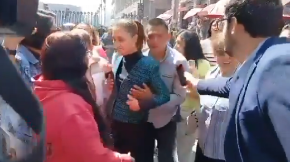 MUŠKARAC ISPIPAO MEKSIČKU PREDSEDNICU NA ULICI Skandal u Meksiko Sitiju (VIDEO)