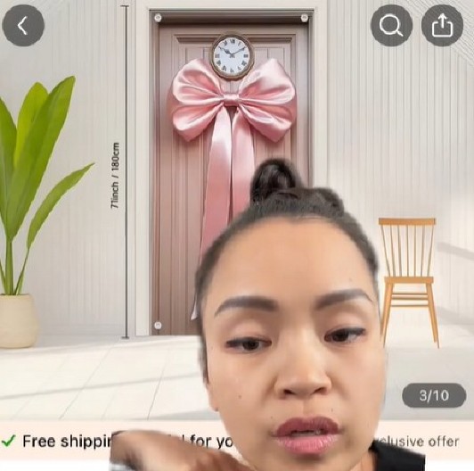 ŠOK KAD JE OTVORILA PAKET Mislila da je kupila božićnu mašnu, a stiglo joj OVO – ceo internet se smeje! (VIDEO)