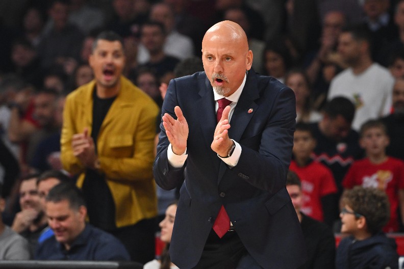 ZVEZDA GAZI, A OBRADOVĆ ČVRSTO STOJI NA ZEMLJI Prve reči trenera crveno-belih posle novog veličanstvenog trijumfa