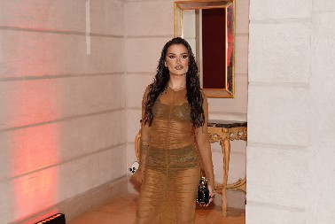 ČIPKANI VEŠ SVE OTKRIO! Barbara Bobak pokazala zanosne obline, prisutni nisu mogli da veruju u kakvom izdanju je vide (FOTO)