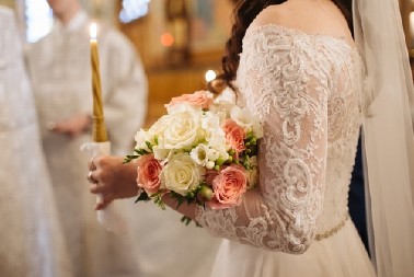 JA SAM ŽENA KOJA JE TIK PRED SVADBU SPAVALA SA DRUGIM!  I ne, ne kajem se, prvo saznajte zašto sam to uradila, pa me onda osuđujte!