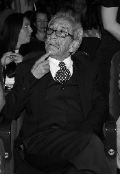 PEVAČ SLOMLJEN ZBOG SMRTI RAJKA ŠERIFOVIĆA Od prijatelja se oprostio emotivnim rečima (FOTO)