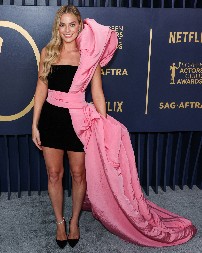 LJUDI ROĐENI NA OVA 4 DATUMA IMAJU FAKTOR X  Ovakvi tipovi ličnosti često blistaju u Holivudu - masu dovedu do transa