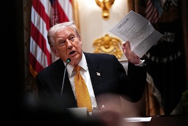 ISTORIJSKA TRAMPOVA TUŽBA Na meti javni servis Velike Britanije, tražiće MILIJARDU DOLARA odštete!