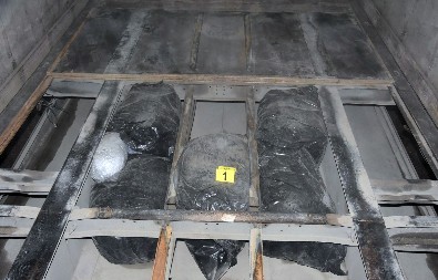 DROGU UPAKOVAO U 37 KESA Policija upala u kuću, pa odmah vlasniku stavila lisice na ruke