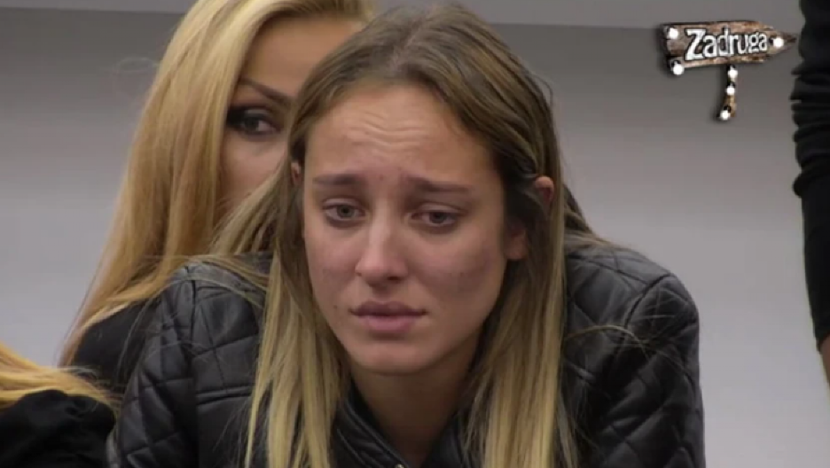 PROCURIO CENOVNIK LUNE ĐOGANI! Šokiraćete se koliko traži za jedan stori, na meti kritika: "Neko te pare ne zaradi za mesec dana"