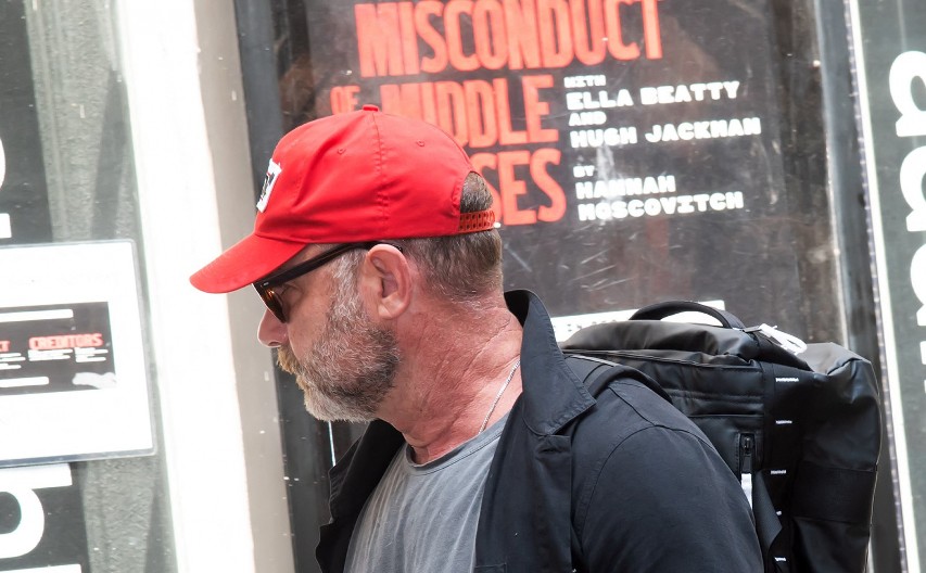 ZAVRŠIO U BOLNICI Slavni glumac hitno hospitalizovan, imao jak bol u ovom delu tela