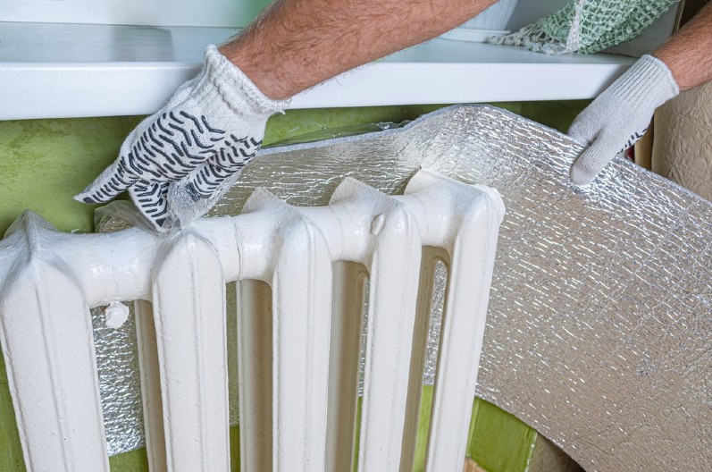 Pitao je 100 stručnjaka kako uštedeti na grejanju – svi su dali jedan ključan odgovor