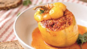 KAFANSKE PUNJENE PAPRIKE RAJ ZA NEPCA Saftaste i sočne, teraju vodu na usta