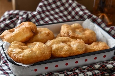Uštipci bez kapi ulja, spolja hrskavi, a unutra meki: Domaćice, odmah zapišite recept, ovo ćete tamaniti
