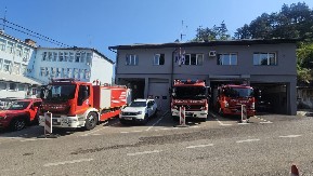 POŽAR U GROCKOJ Izgoreo kombi pun dragocene robe