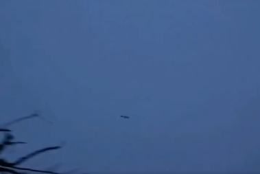 DRAMA NA NEBU IZNAD UKRAJINE! Ruska raketa velikom brzinom prolazi ka cilju, ukrajinski F 16 pokušava da je stigne (VIDEO)