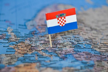 Žive kao bubreg u loju: Ovi radnici u regionu primaju prosečno 2400 evra!