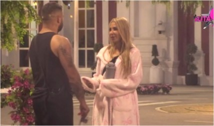 DRAMA ZAVRŠENA! Aneli i Asmin ponovo zajedno, porodica Durdžić u euforiji! (FOTO)