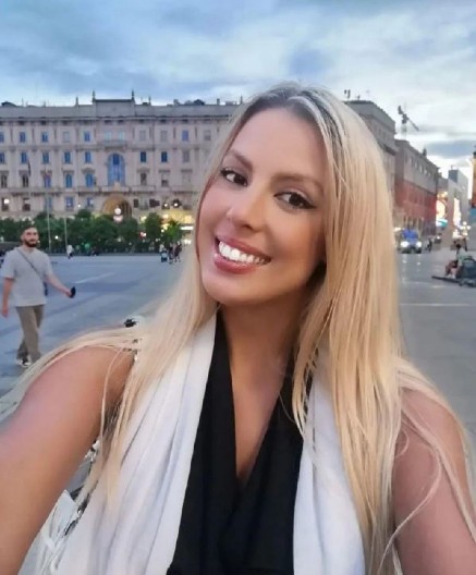 ISPLIVAO INTIMNI SNIMAK VODITELJKE SA DVA MUŠKARCA Fudbaler koji je snimao završio u zatvoru: "To je težak zločin!"