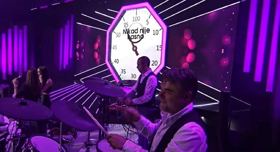 OTKRIVENO KO ĆE SE NAĆI U ŽIRIJU "NIKAD NIJE KASNO" Njih niko nije očekivao!