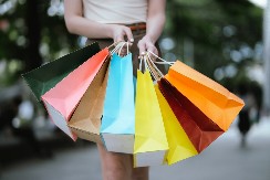 Evropa zaustavlja jeftine pakete – Temu i Šejn pod strogom regulativom