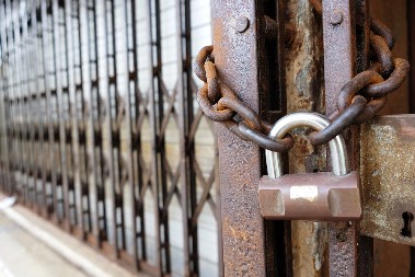 Neizvesnost ubija – proglasili su stečaj, 900 radnika u velikim problemima