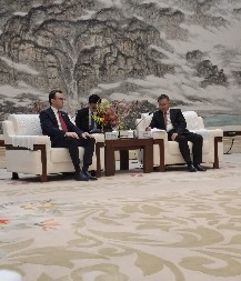 PETKOVIĆ SA VANGOM U KINI "Bez obzira na pritiske, nećemo odustati od saradnje"