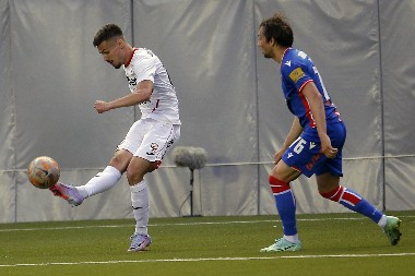 BIVŠI FUDBALER ZVEZDE SIGURAN: Radonjić i Kostov mogu da sruše FCSB