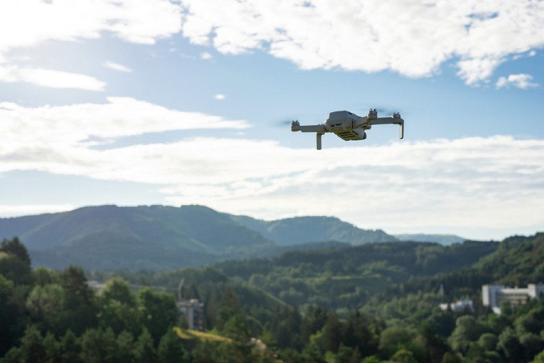 ZATVOREN AERODROM, PRIMEĆENI DRONOVI Drama u Ajndhovenu