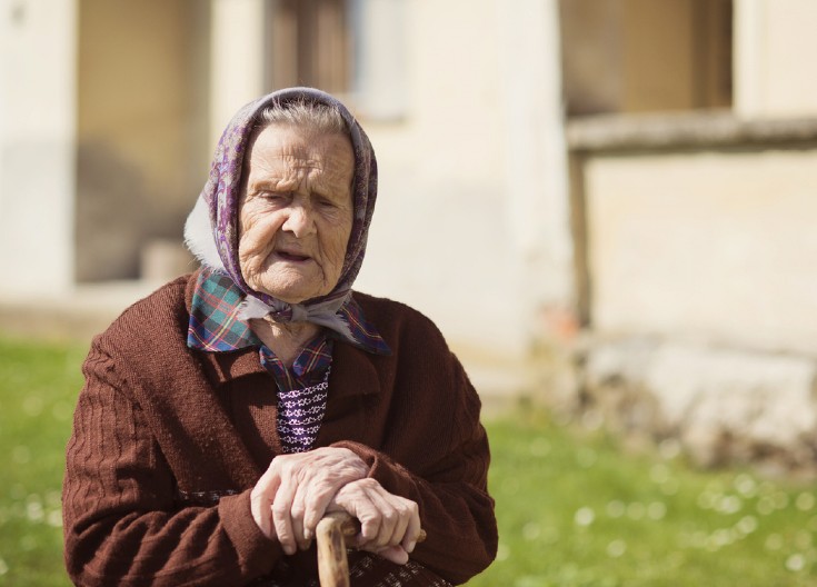 KAO IZ HOROR FILMA Godinama se prerušavao u svoju pokojnu majku i držao njeno telo u kući - jedan detalj ga je odao