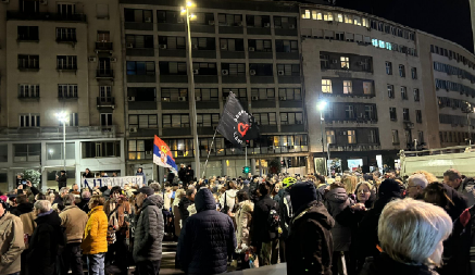 PROTEST NOVINARA PROTIV NASILJA NAD NOVINARIMA Poručuju: Nasilje nije ok! Napadnut snimatelj Alo!
