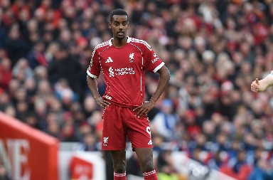 JOVANOVIĆI OPLJAČKALI FUDBALERA LIVERPULA, A SUD NAREDIO DA MU VRATE SAMO 1 EVRO! Skandalozni slučaj u Engleskoj