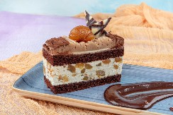 KESTEN TORTA SA KANDIRANIM VOĆEM Zbog nje svaka dijeta pada u vodu