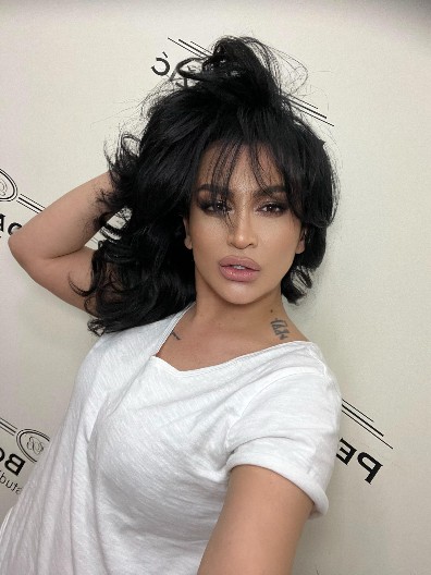 ''KOMŠIJE MOJE, VOLIM VAS DOŽIVOTNO'' Andreana Čekić javno priznala: ''Njihov sin uvek kad uđem u lift...'' (VIDEO)