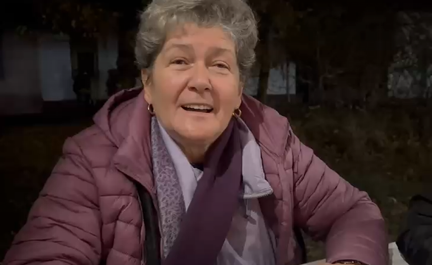 "ŽIVEO VUČIĆ I ŽIVELA SRBIJA" Žena iz Sečnja poslala jasnu poruku (VIDEO)