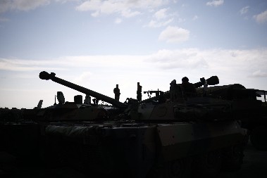 KOMŠIJE SE NAORUŽAVAJU DO ZUBA! Stiže 231 "Mistral" i skoro 1000 raketa u ovu NATO državu