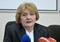 DANICA GRUJIČIĆ USKOČILA SEBI U USTA Sama priznala da niko ni na telefon nije hteo da joj se javi, sada tvrdi da "zna sve što se dešavalo" oko Generalštaba