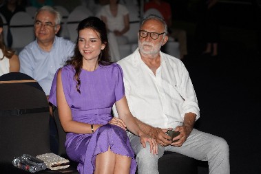 RAZIŠLI SMO SE I NE BIH DA SE RAZVLAČIM PO ŠTAMPI Anica uputila drske reči Lazaru Ristovskom, a ovako je glumac govorio