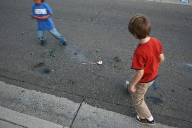 STRAVA I UŽAS U PRIJEPOLJU Dečaku (8) amputirani prsti zbog petarde