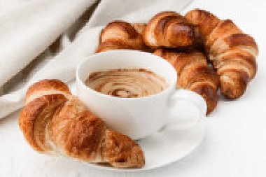FRANCUSKI KROASANI Neodoljivo pecivo koje savršeno ide uz kafu ili čaj