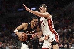 MONSTRUOZNA PARTIJA JOVIĆA Srbin odigrao nestvarnu partiju i razbio Portland (VIDEO)