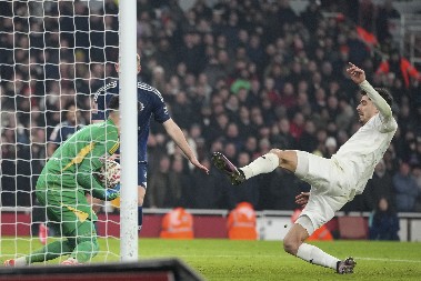 "ZAKLAĆEMO TI DETE" Havercova žena zbog jednog promašaja dobila JEZIVE pretnje