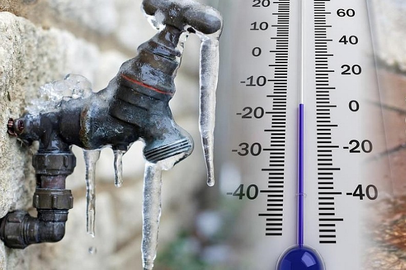 MAJSTOR OTKRIO TRIK ZLATA VREDAN Uradite samo 1 stvar i vaše cevi se neće lediti tokom zime