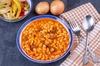 STARINSKI RECEPT ZA PASULJ Sočno jelo neodoljivog ukusa, po receptu iz stare mamine sveske