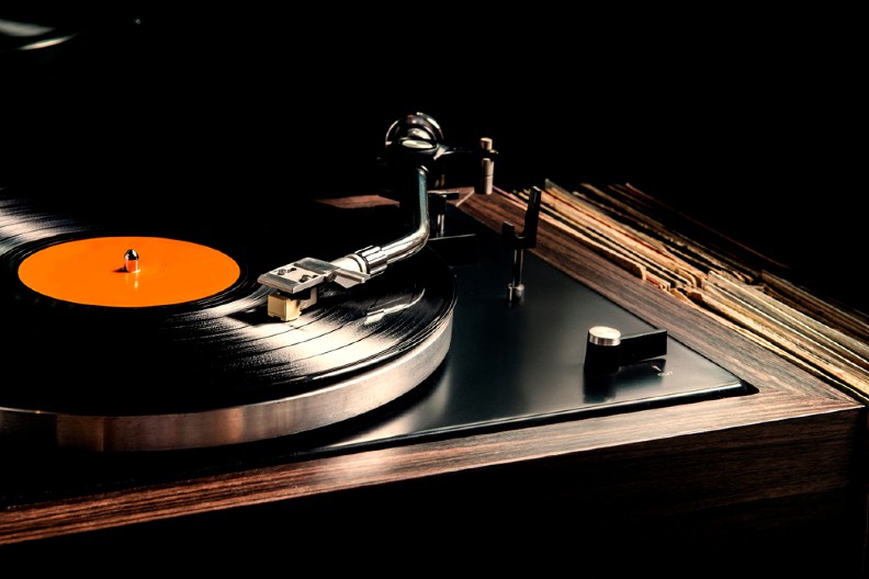 OVAJ BIZNISMEN IMA NAJBOGATIJU MUZIČKU ARHIVU Kolekcija kakvu svet nije video