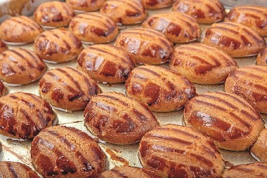 NEODOLJIVE URMAŠICE Sočni slatkiš po starom babinom receptu, a nikad slađe i sočnije