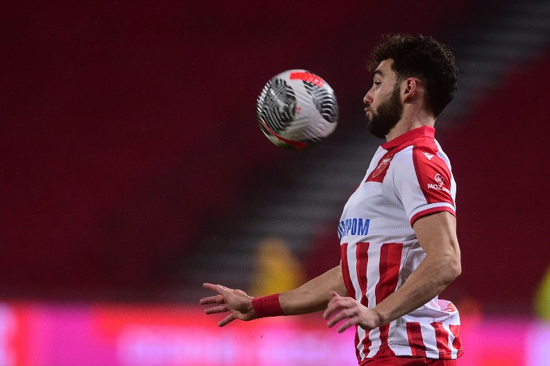 TIKNIZJAN PRIVLAČI VELIKU PAŽNJU Oglasio se agent defanzivca Crvene zvezde o navodnom odlasku u Rusiju