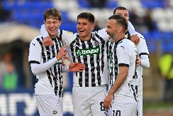 UGREŠIĆ SKIDA TERET SA LEĐA