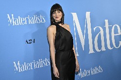 NE ZOVITE FRIZERA Šiške možete ošišati i sami, evo kako da postignete izgled koji je proslavio Dakotu Džonson