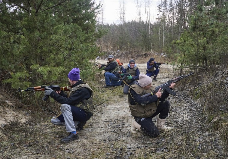 NEĆEMO SE POVUĆI! Ukrajinski vojnici prkose Kijevu: Ni naređenje nas neće pomeriti iz Donbasa!
