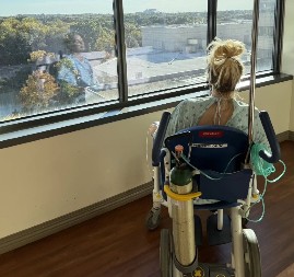 OSTAVILA OPROŠTAJNO PISMO I UMRLA Pevačica izgubila bitku sa opakom bolešću, bolnim rečima se oprostila od dece: "Ako ovo čitate..."