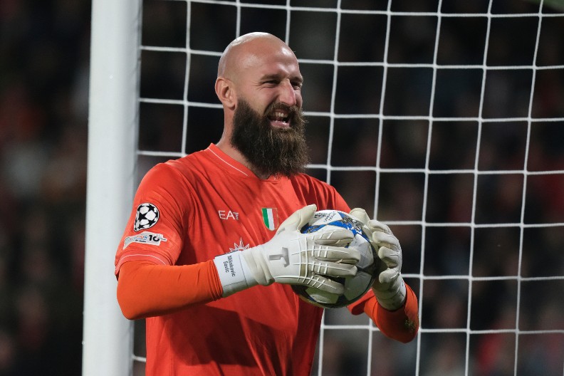 NAPOLI SLAVI VANJU Milinković-Savić dao gol, odbranio penal i postao heroj